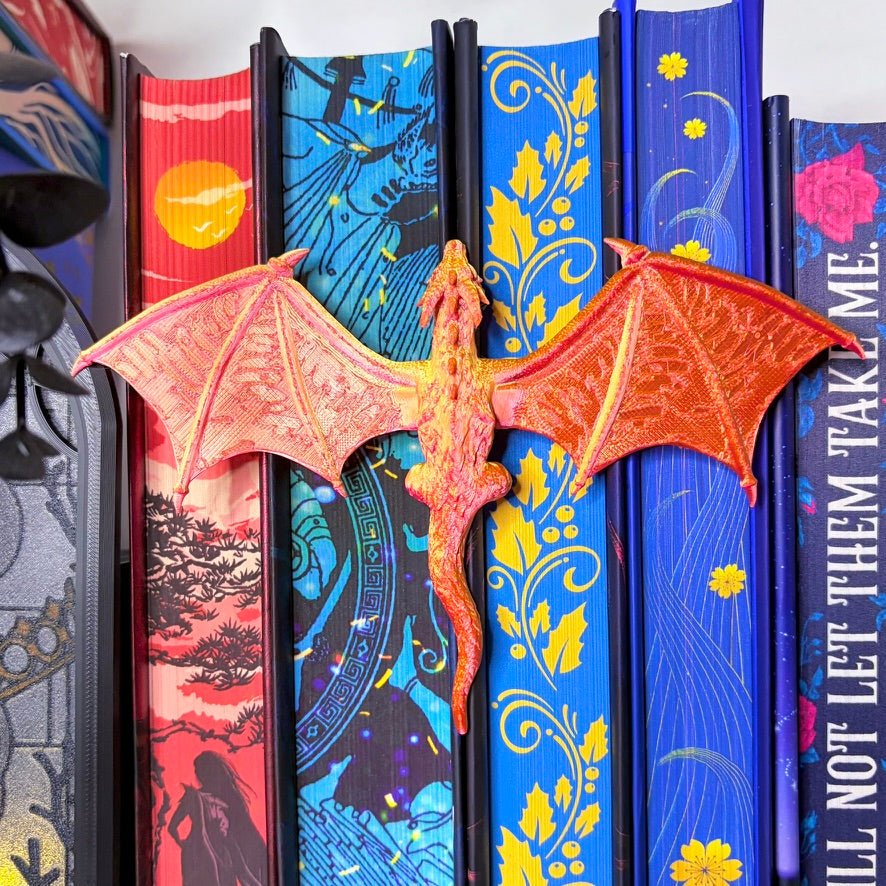 3d Printed Dragon Book Spine Hugger Bookshelf Decor - Awfullynerdy