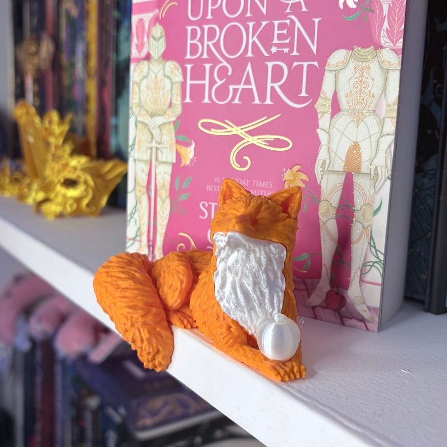3d Printed Perchling OUABH Inspired Fox with Apple Bookshelf Decor - Awfullynerdy.co
