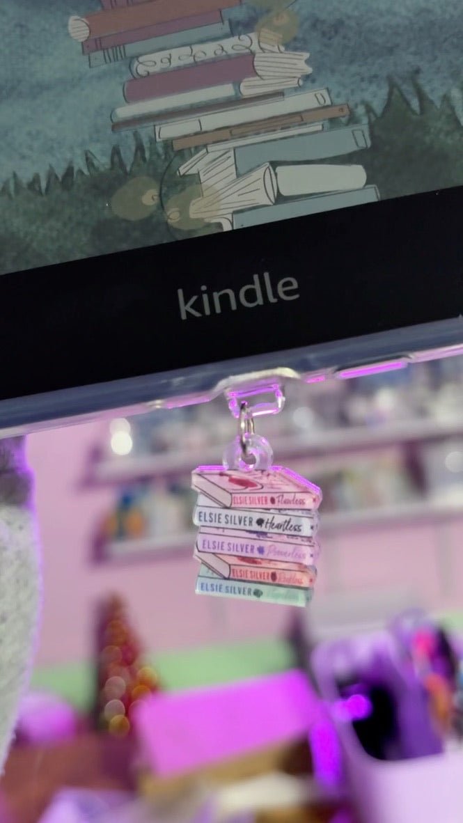 Chestnut Springs Bookstack Inspired USB - C Dust Plug, Cup Charm, Hook Clasp, Star Finish - Awfullynerdy.co