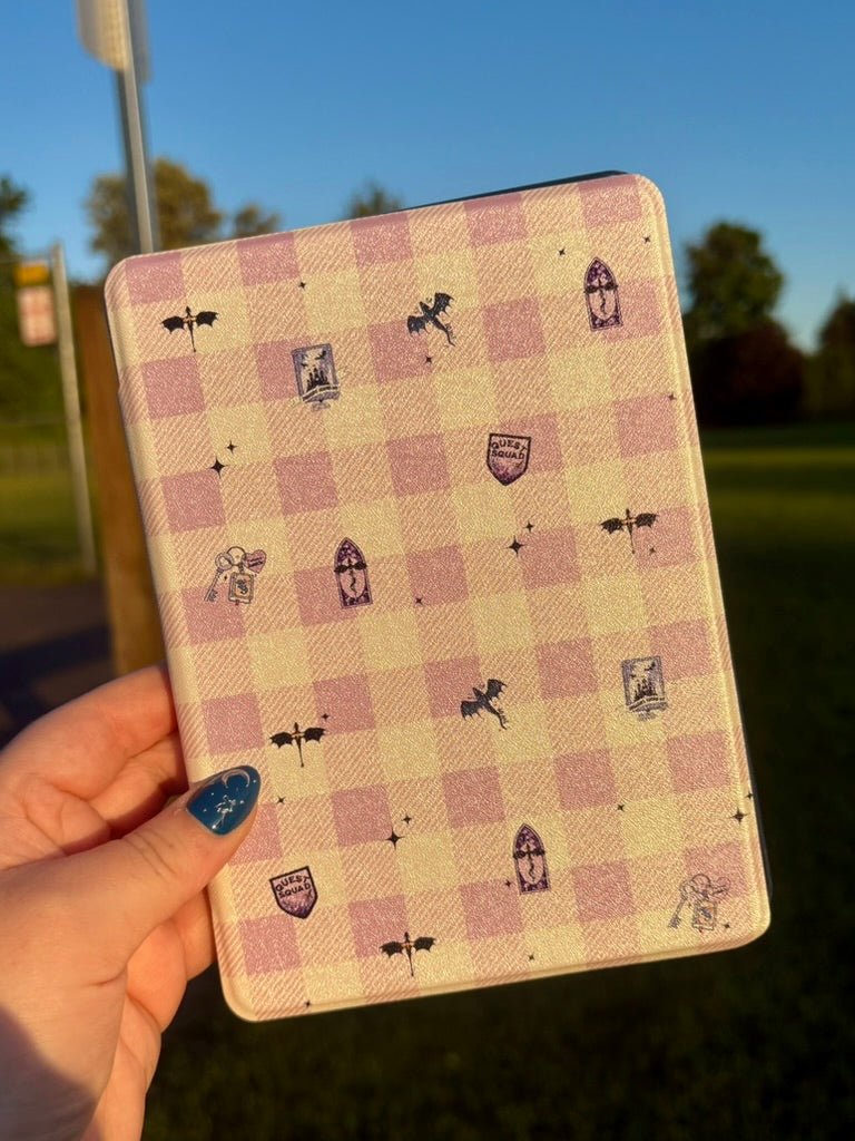 Fourth Wing Checkered Inspired Slim & Smart Kindle Case – Clear Back with Auto Sleep/Wake - Awfullynerdy.co