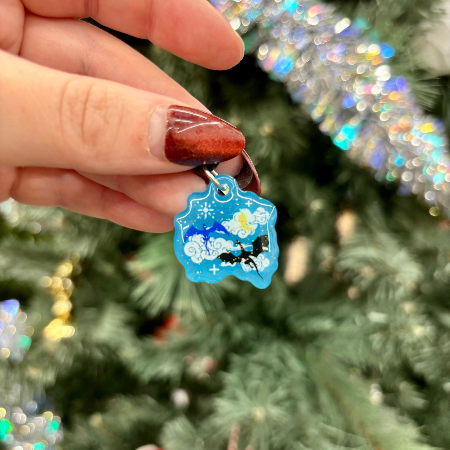 Fourth Wing Inspired Dragons Glow in the Dark Sparkle Double Sided USB - C Dust Plug Kindle Charm - Awfullynerdy.co