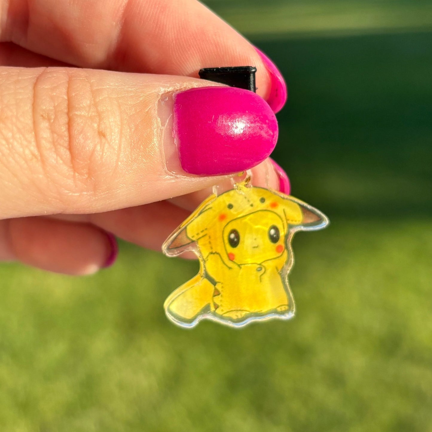 Pika in Costume Kindle Charm Hook USB - C - Awfullynerdy.co