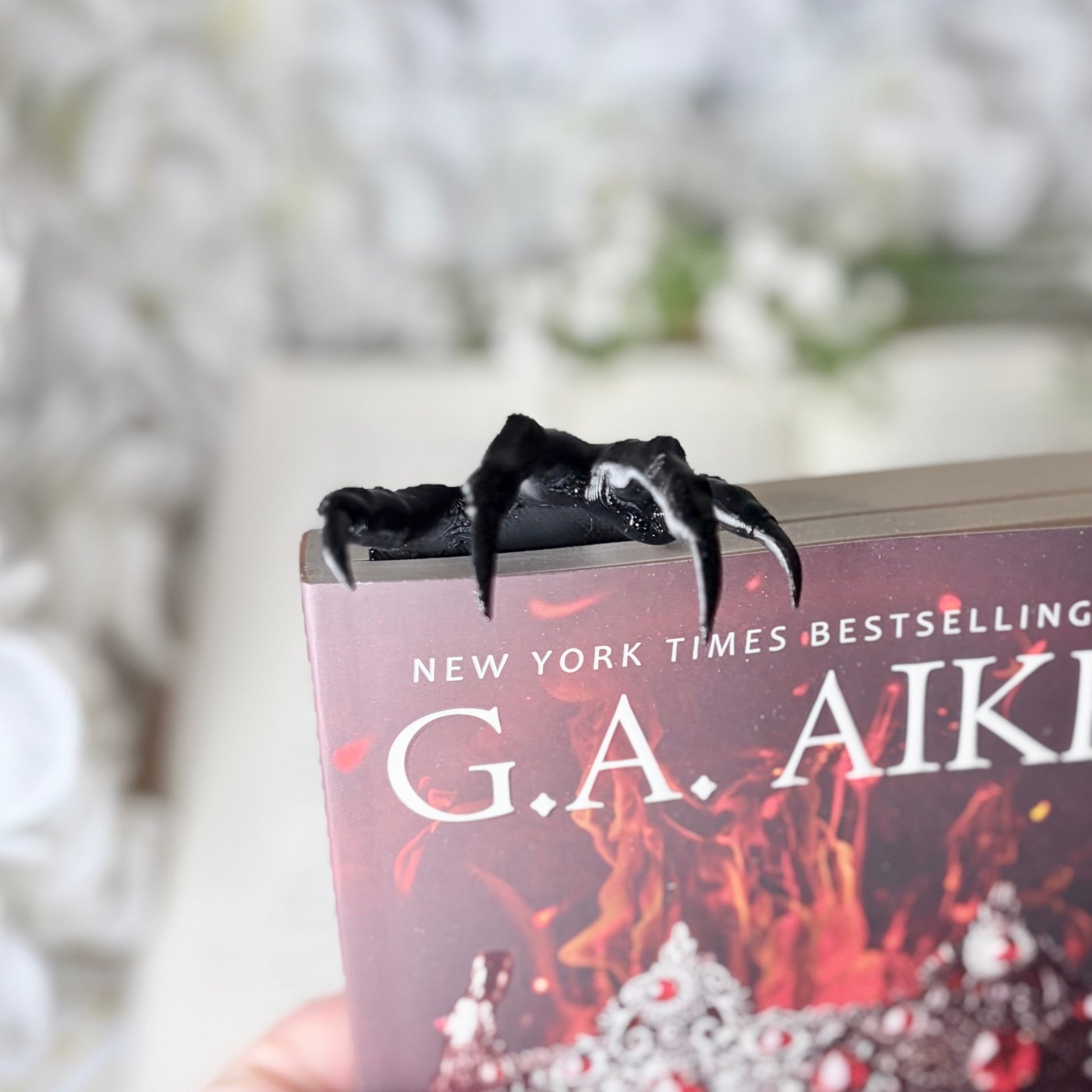 3D Printed Claw Bookmark | Book Accessory - Awfullynerdy.co