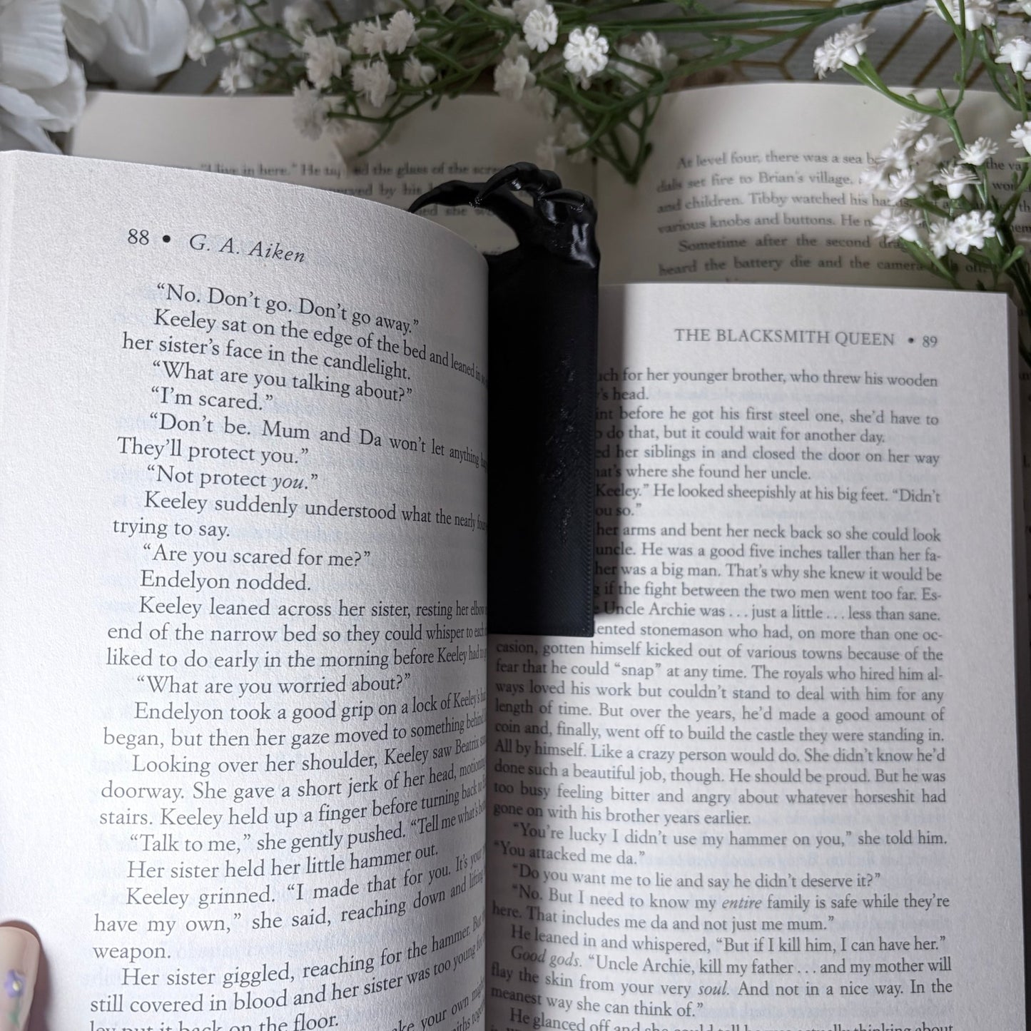 3D Printed Claw Bookmark | Book Accessory - Awfullynerdy.co