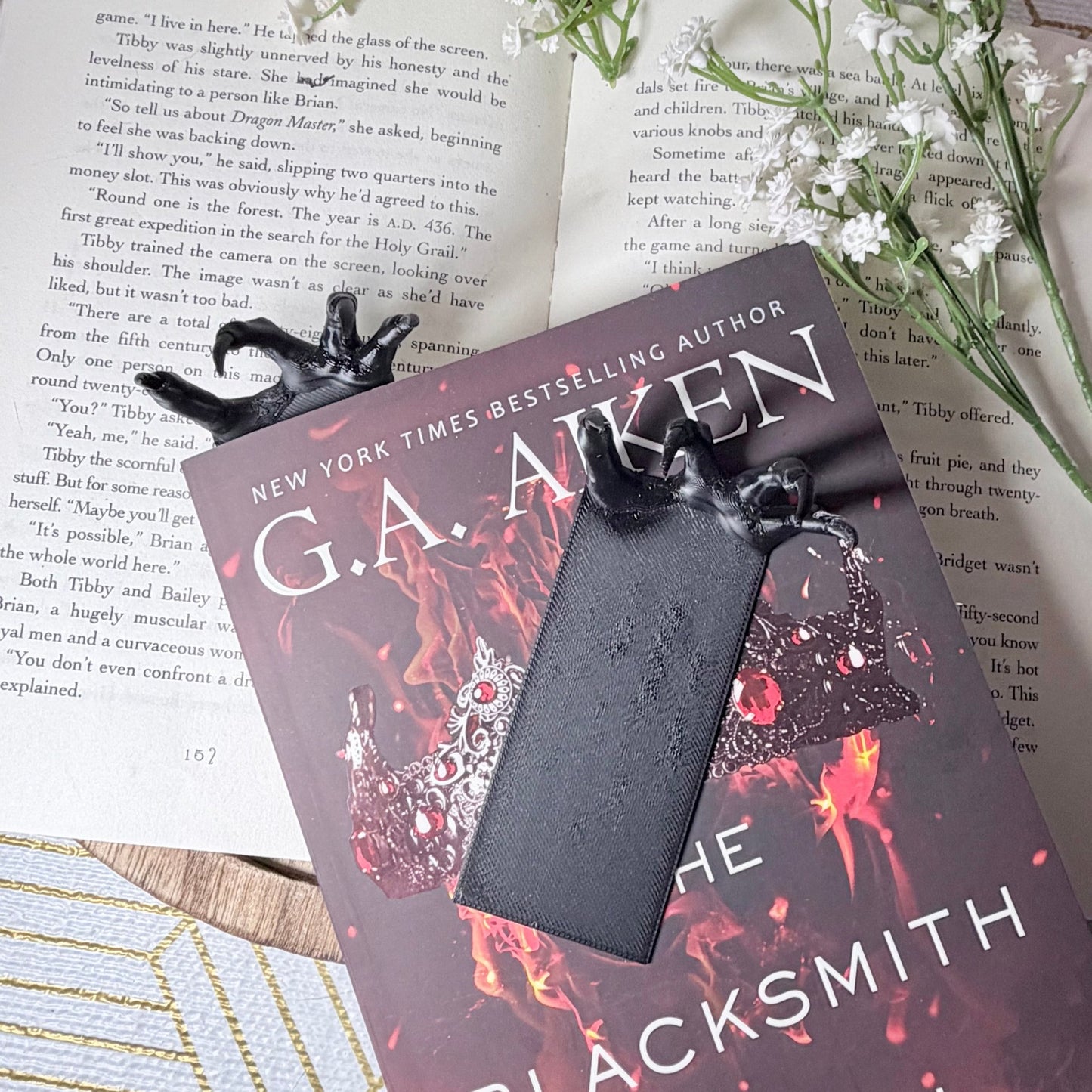 3D Printed Claw Bookmark | Book Accessory - Awfullynerdy.co