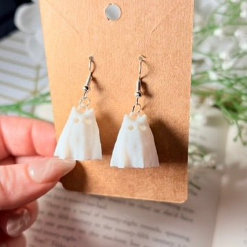 3D Printed Cute Ghost Cat Earrings - Awfullynerdy.co