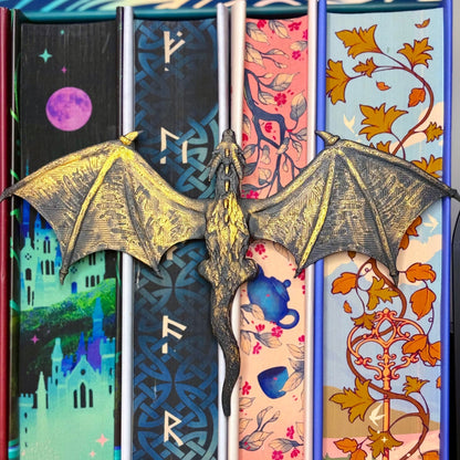 3d Printed Dragon Book Spine Hugger Bookshelf Decor - Awfullynerdy.co