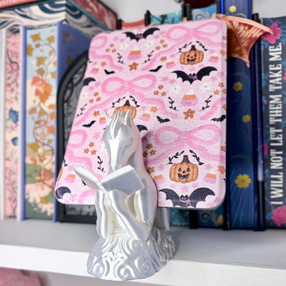 3D Printed Pegasus Silk White Kindle Holder | Small Book Stand | Book Lover Accessory | Reading Display Stand - Awfullynerdy.co