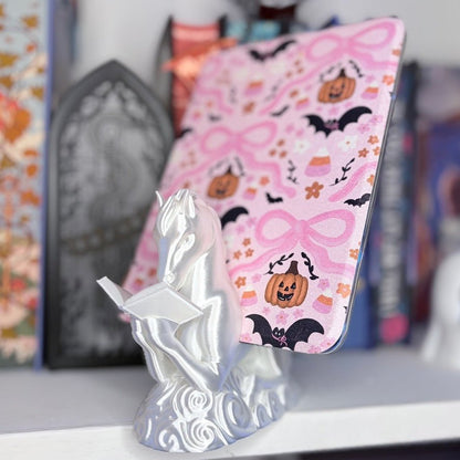 3D Printed Pegasus Silk White Kindle Holder | Small Book Stand | Book Lover Accessory | Reading Display Stand - Awfullynerdy.co