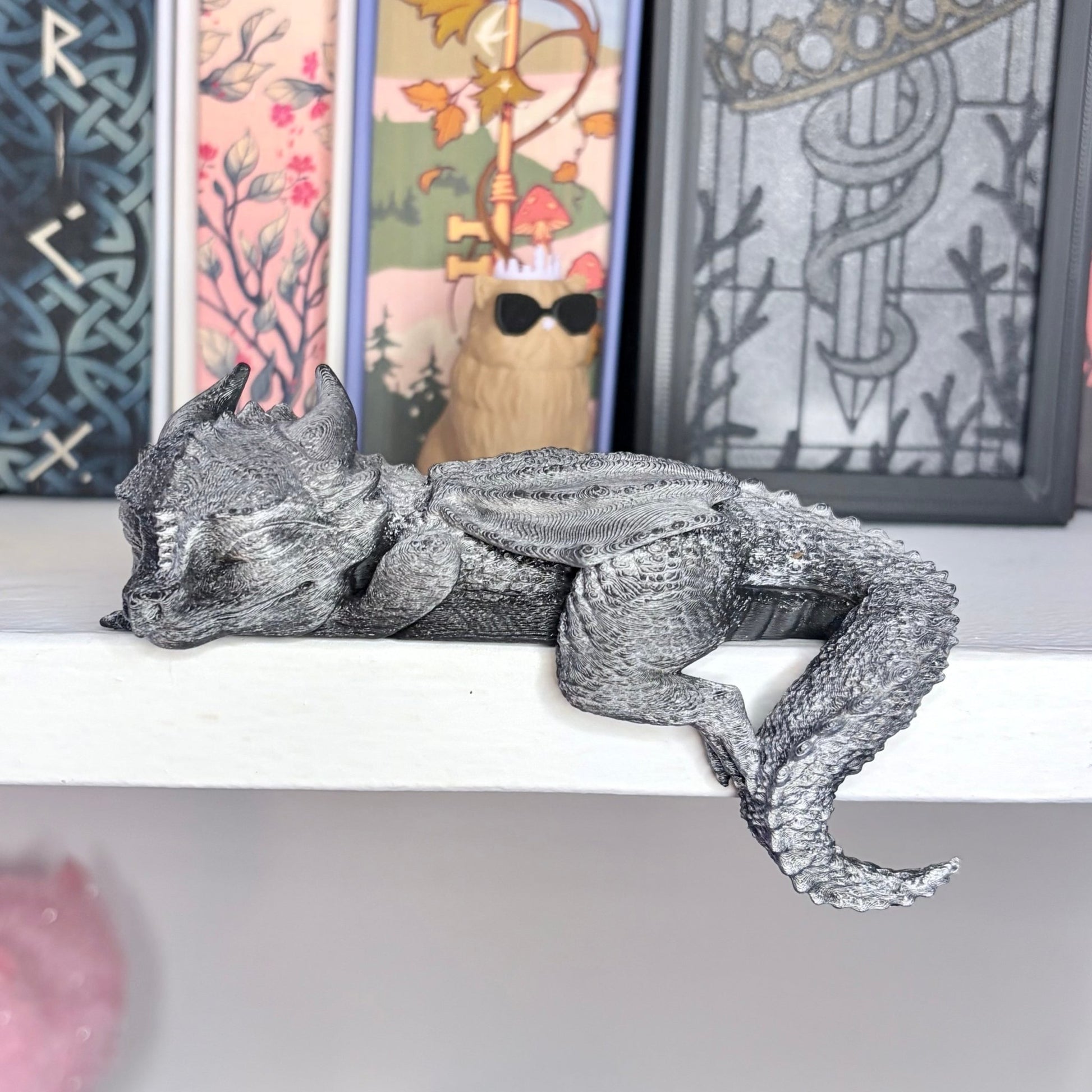 3d Printed Sleeping Dragon Bookshelf Decoration - Awfullynerdy.co