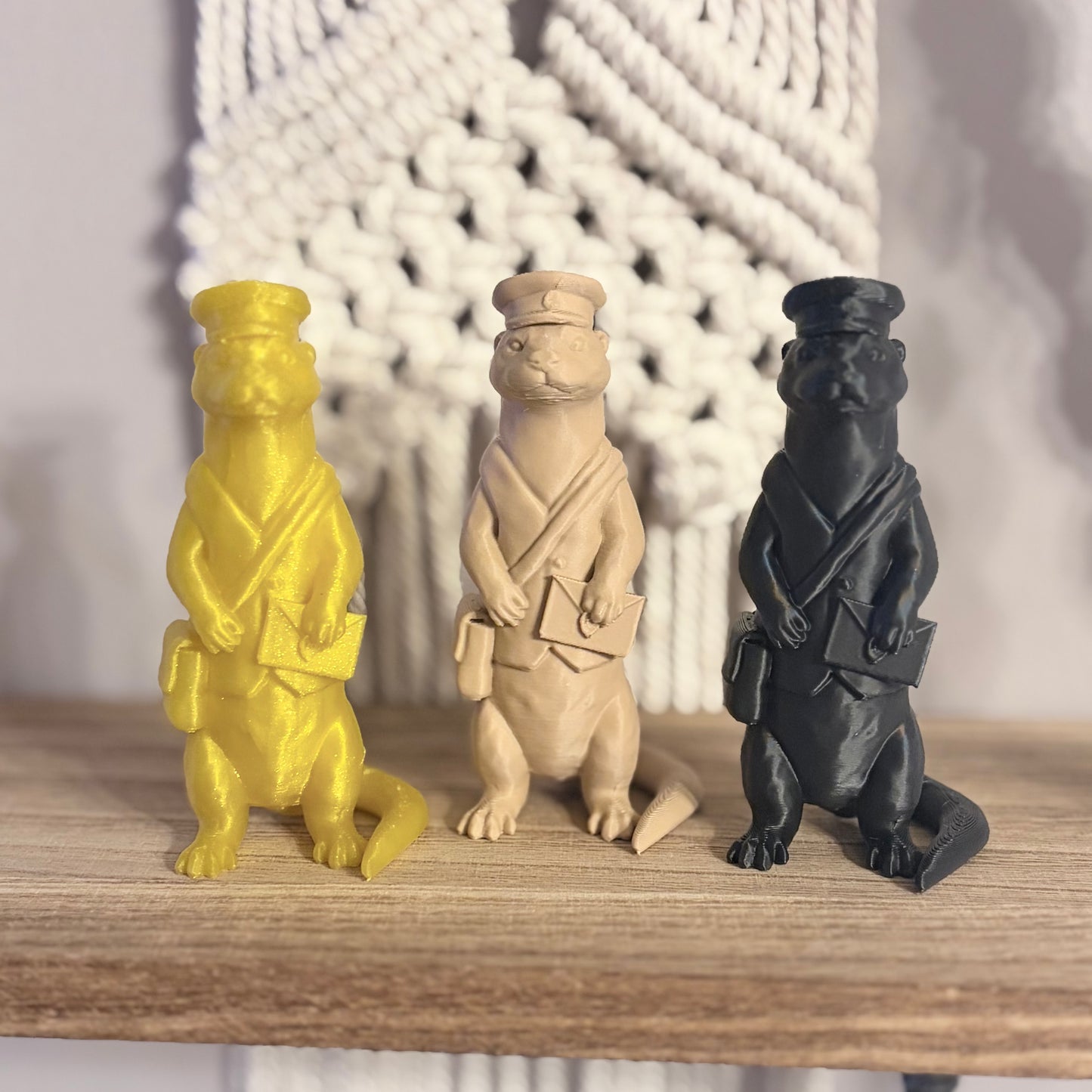 3d Printed Mail Otter Bookshelf Decor
