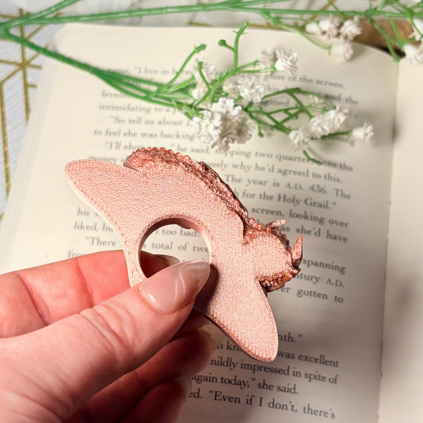 Cute Dragon 3d Printed Thumb Book Holder - Awfullynerdy.co