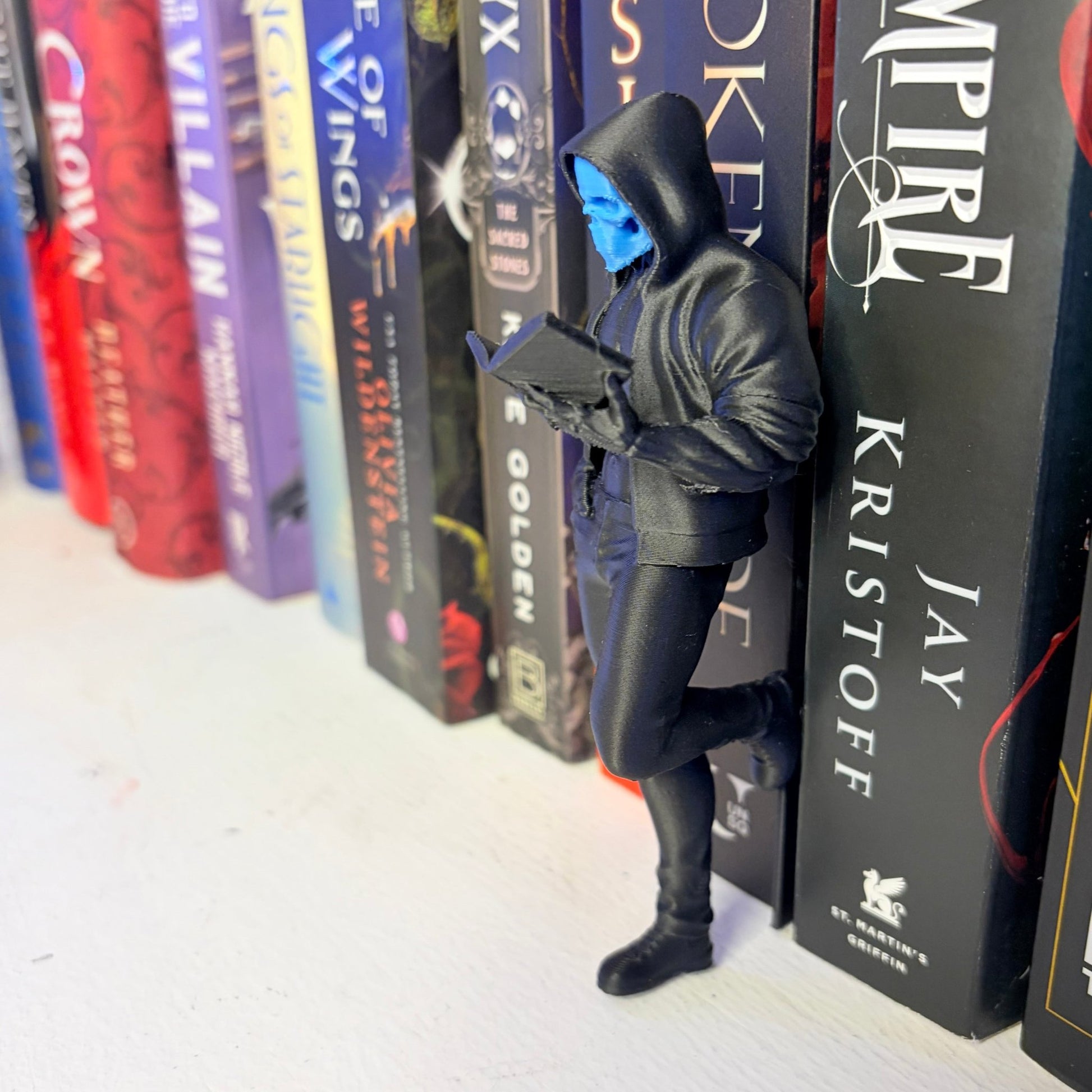 Dark Romance Reader Bookshelf Decor - Awfullynerdy.co