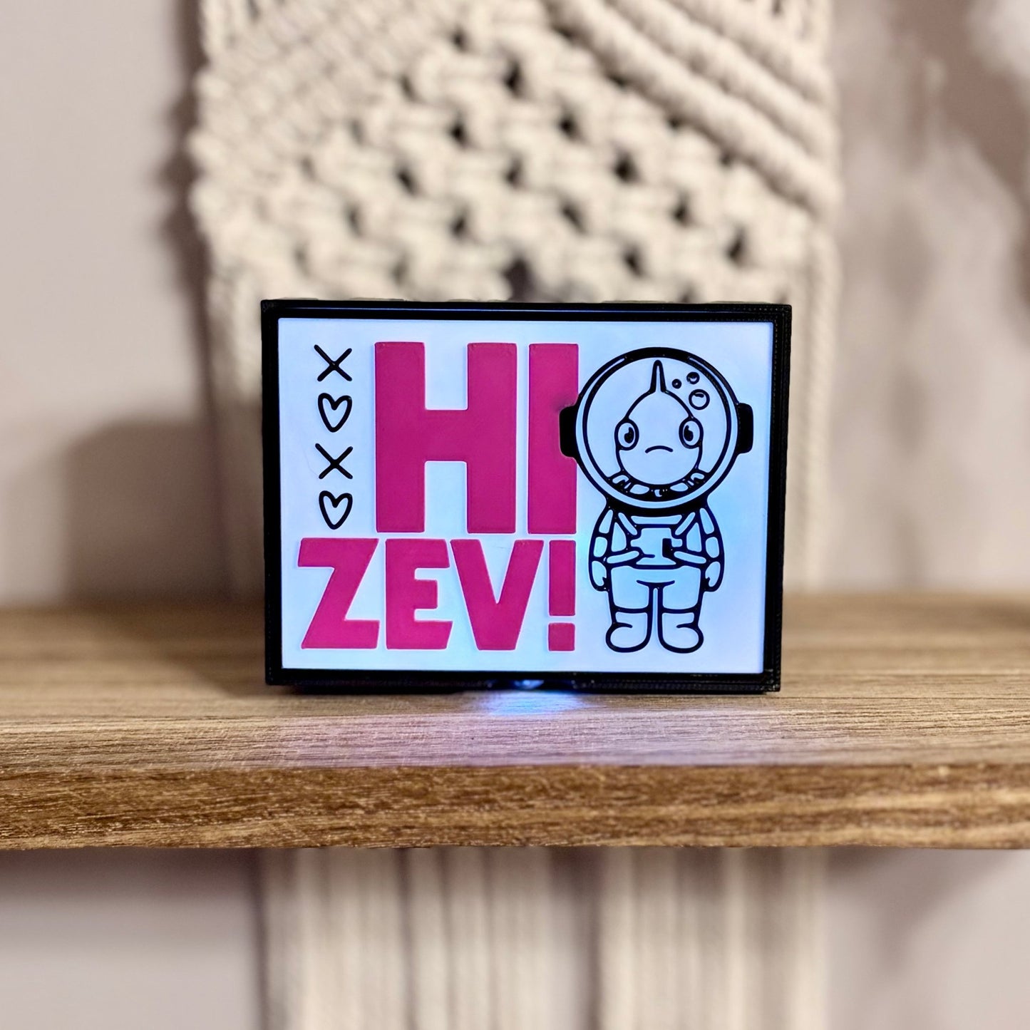 DCC Inspired "Hi Zev!" Light Up Book Nook - Awfullynerdy.co