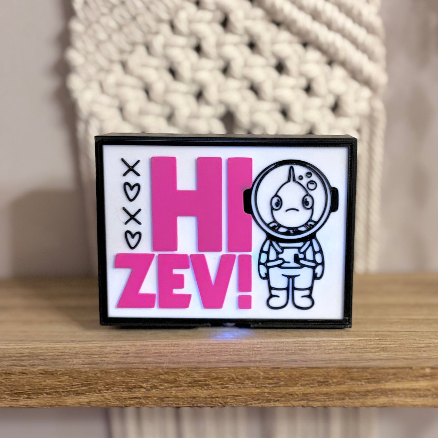 DCC Inspired "Hi Zev!" Light Up Book Nook - Awfullynerdy.co