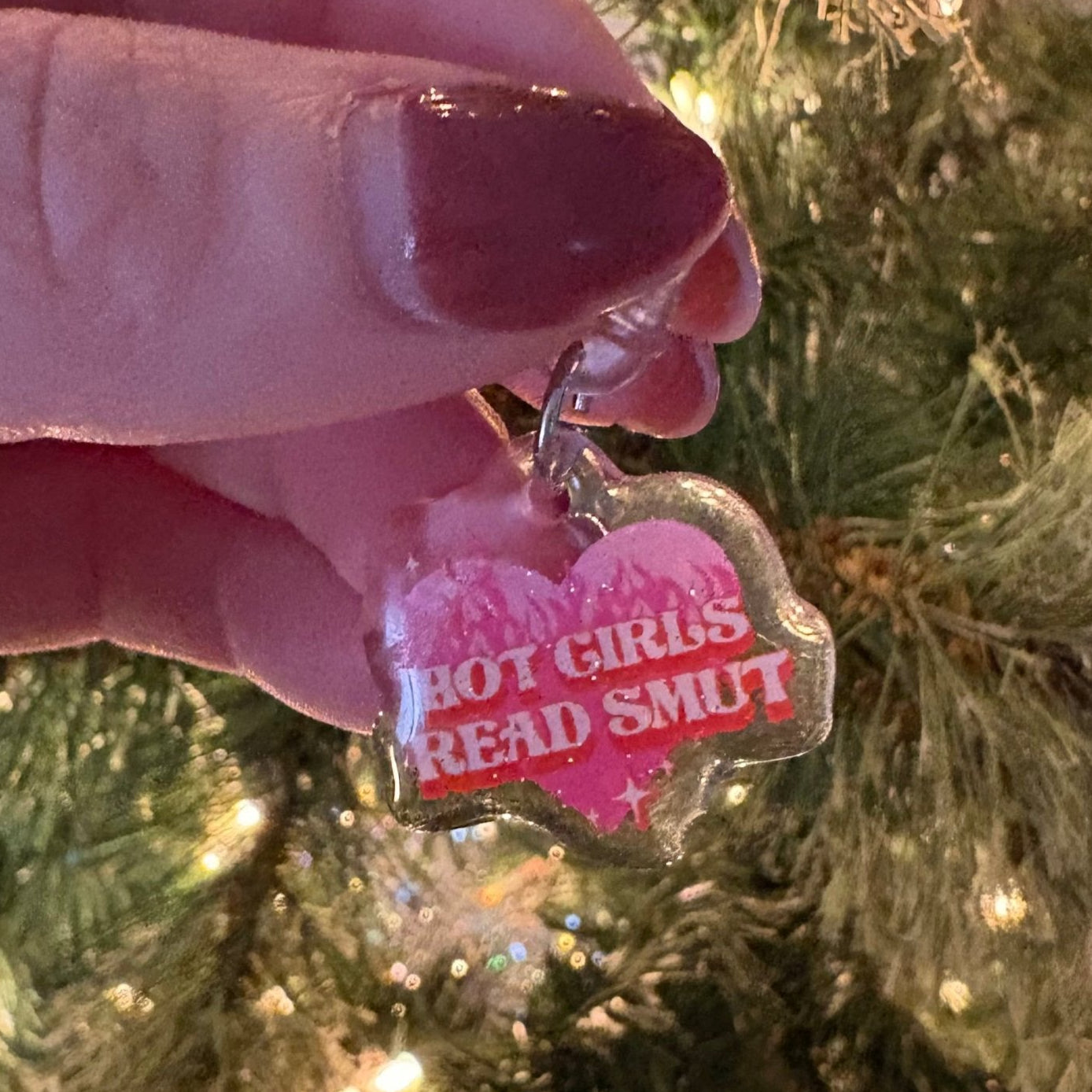 Hot Girls Read Smut Glitter USB - C Kindle Charm - Awfullynerdy.co