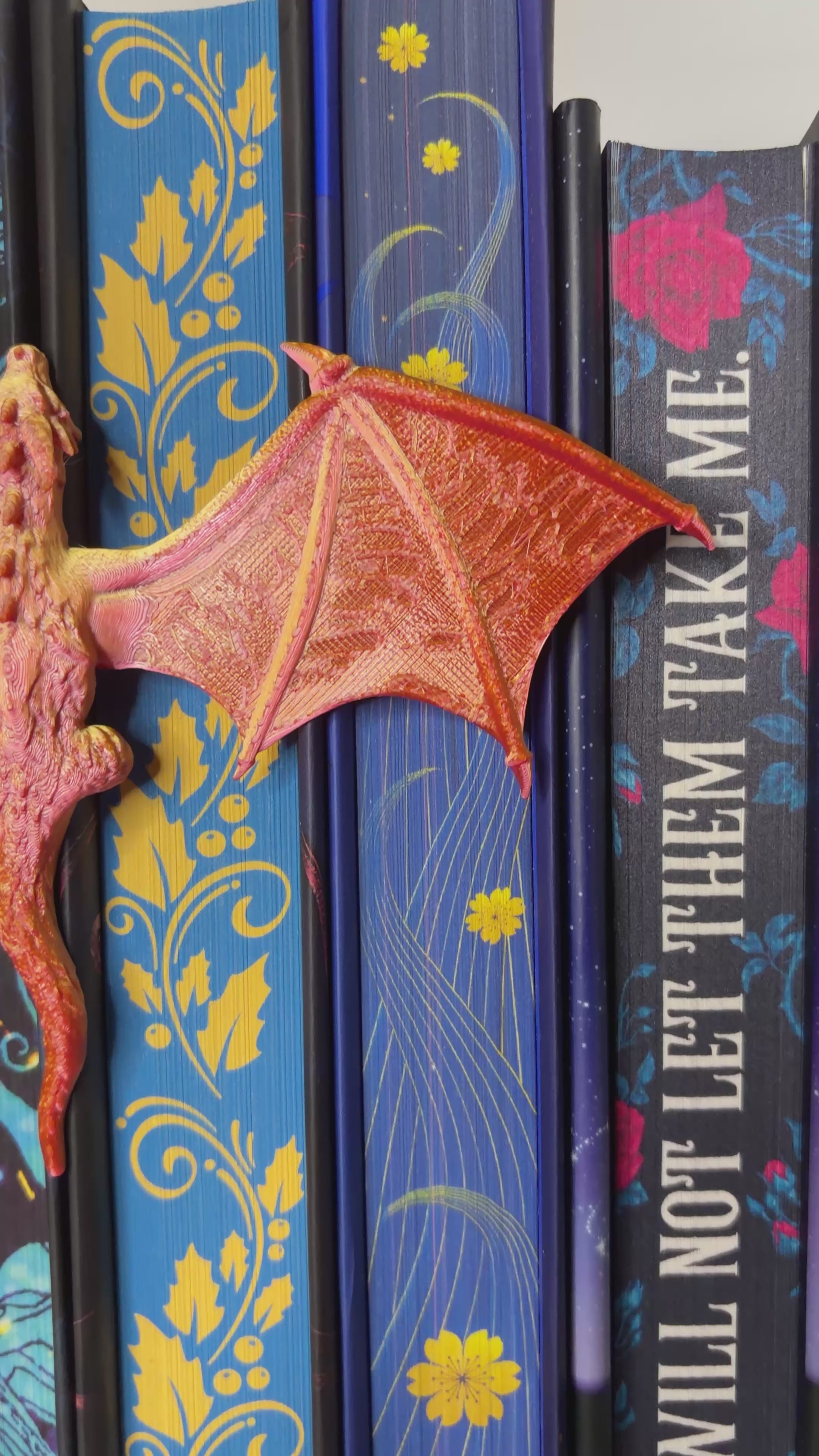 3d Printed Dragon Book Spine Hugger Bookshelf Decor - Awfullynerdy