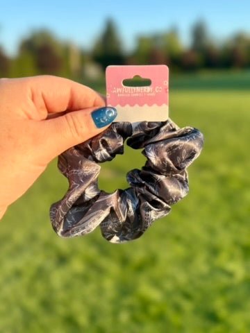 Roamntasy Inspired Bookish Scrunchie - Awfullynerdy.co