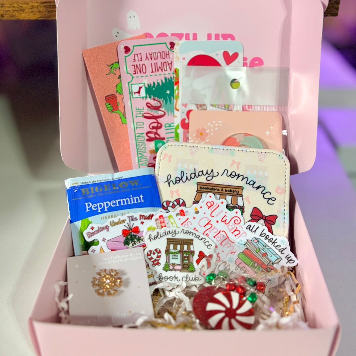 Romance Reader Holiday Box – Bookish Christmas Gift Set Under 25 - Awfullynerdy.co