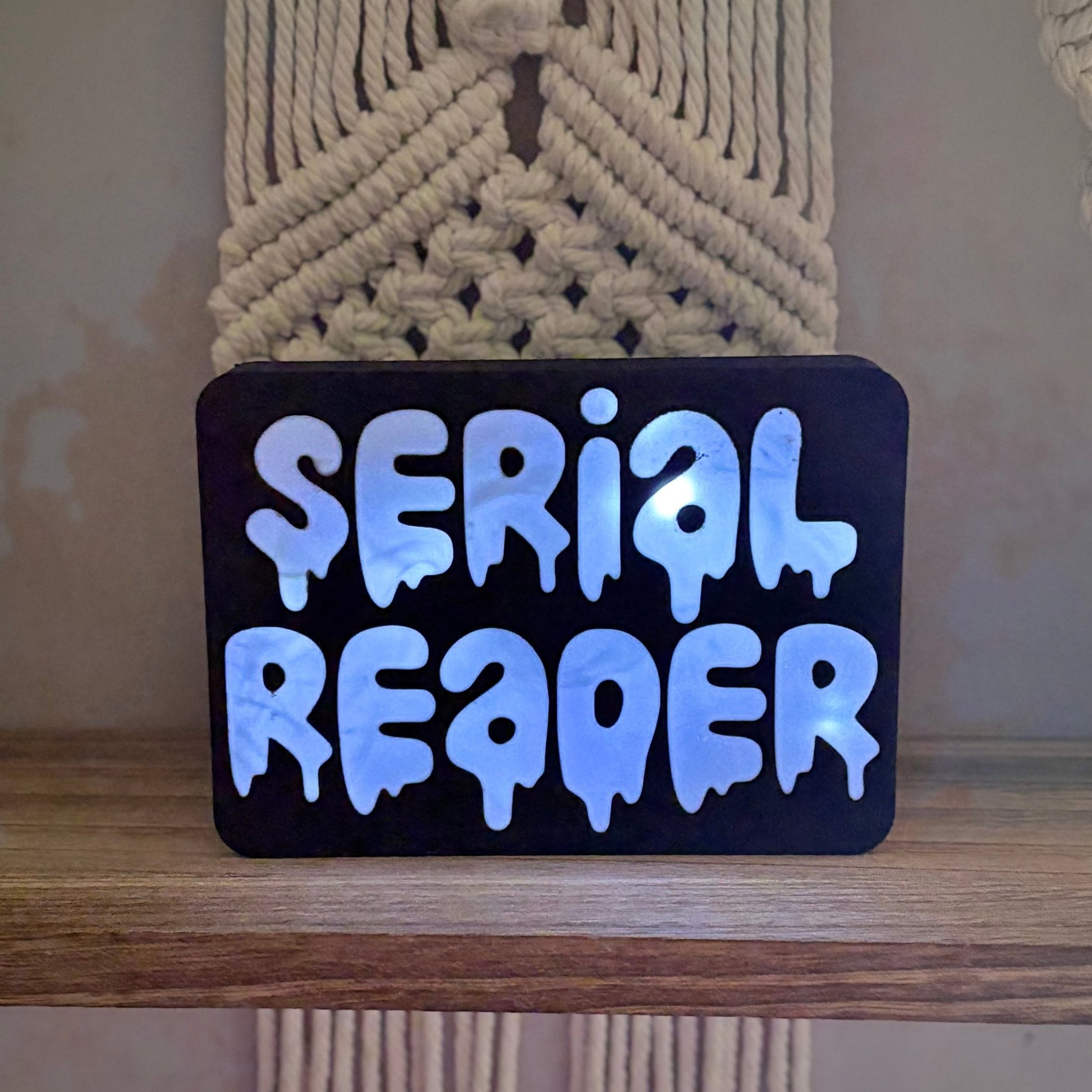 Serial Reader Light Up Book Nook - Awfullynerdy.co