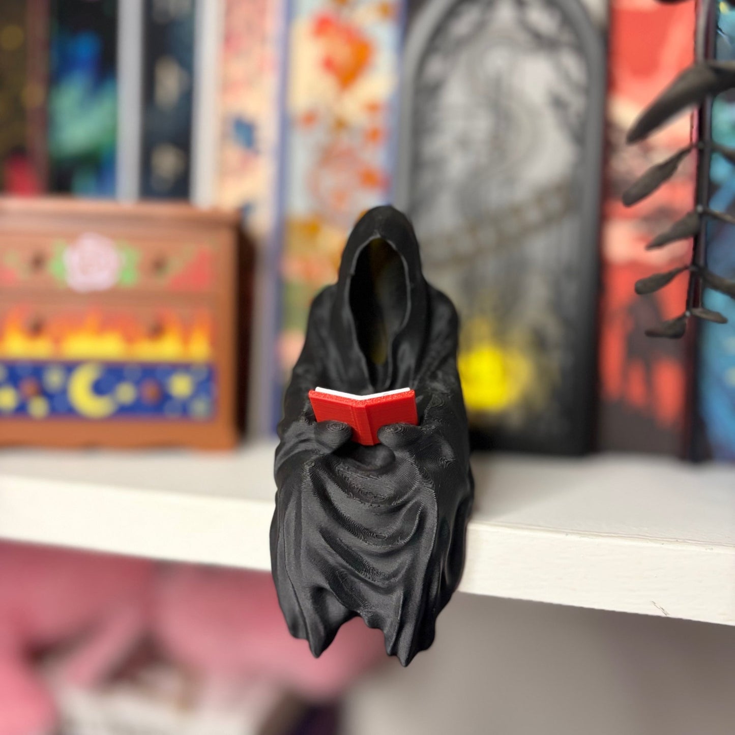 The Suriel Reading a Book Tealight Holder Bookshelf Decor - Awfullynerdy.co