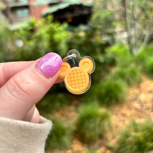 Waffle Dust Plug USB-C Hook - Awfullynerdy.co