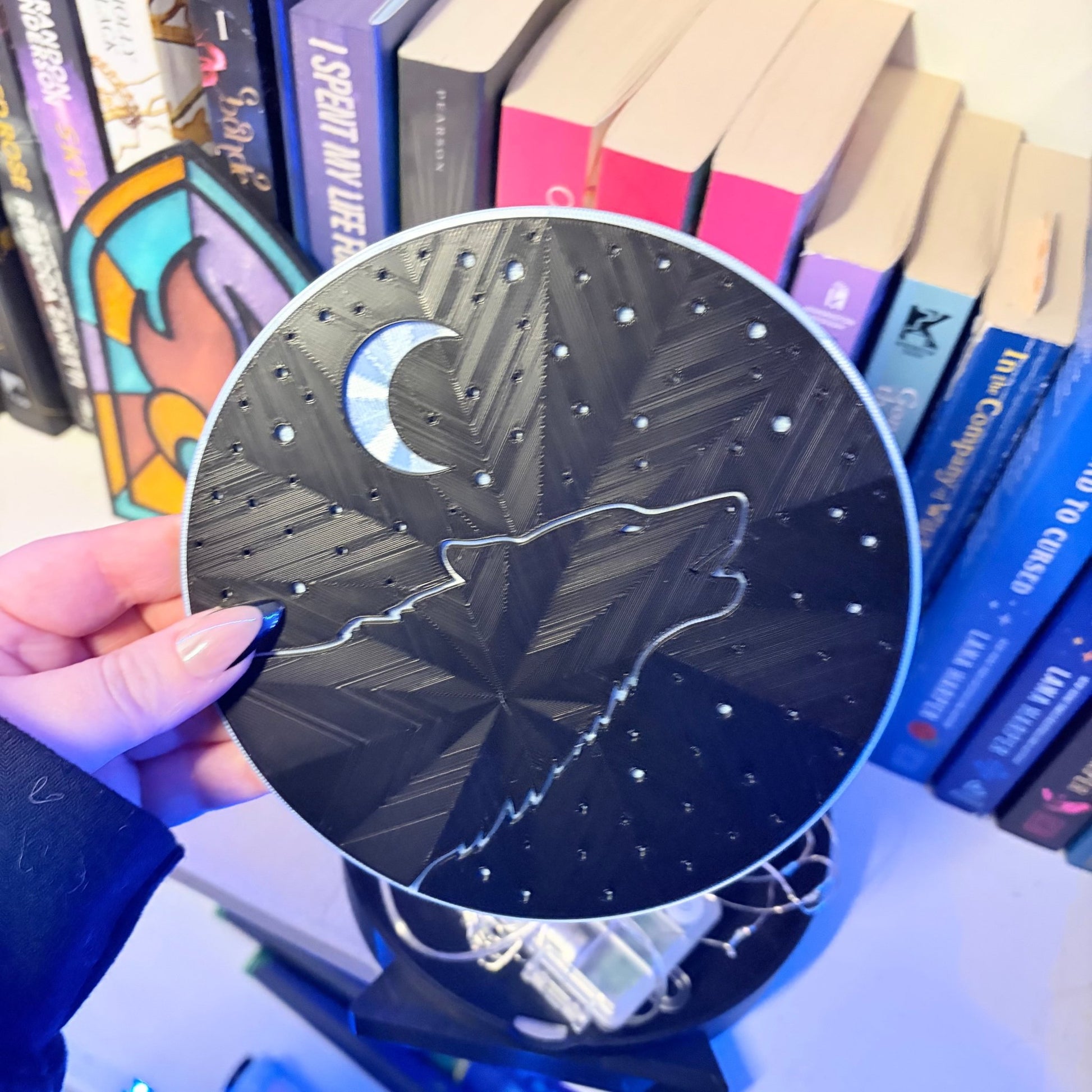 Wolf Moon and Stars Light Up Book Nook - Awfullynerdy.co